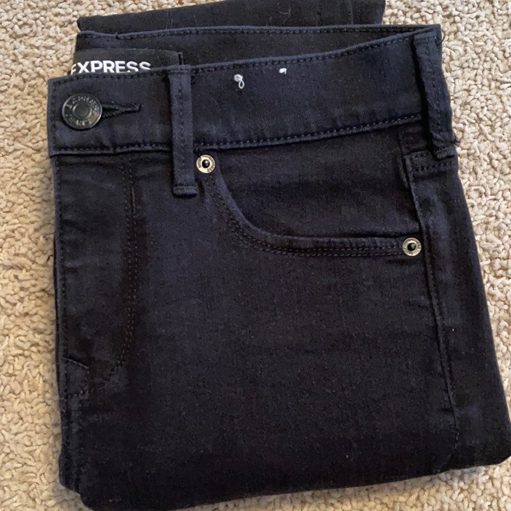 NWOT! Black skinny jeans